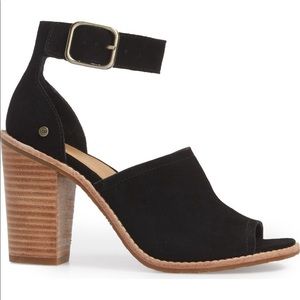 Ugg Aja ankle heel